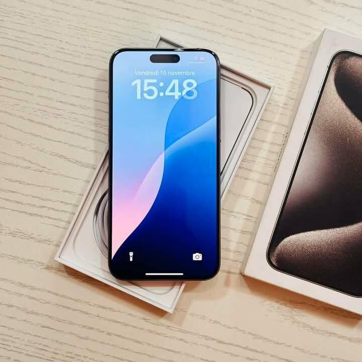 iPhone 15 Pro Max Déballage