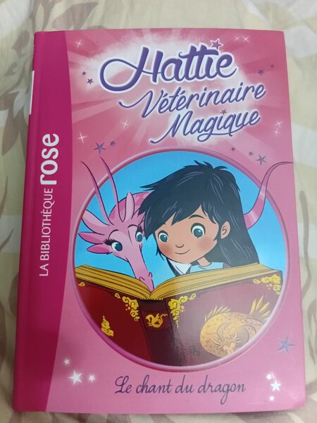 Livre Hattie Vétérinaire Magique