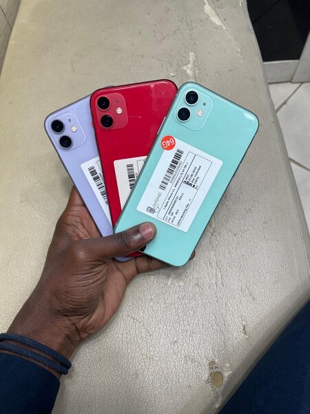 iPhone 11: 64 Go Multicolore