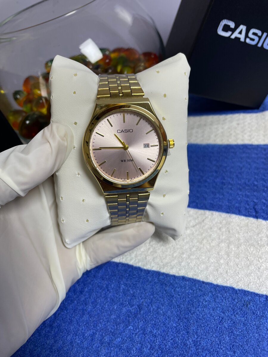 Montre Casio Classique Dorée