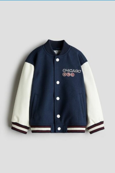 Бомбер от бренда НМ