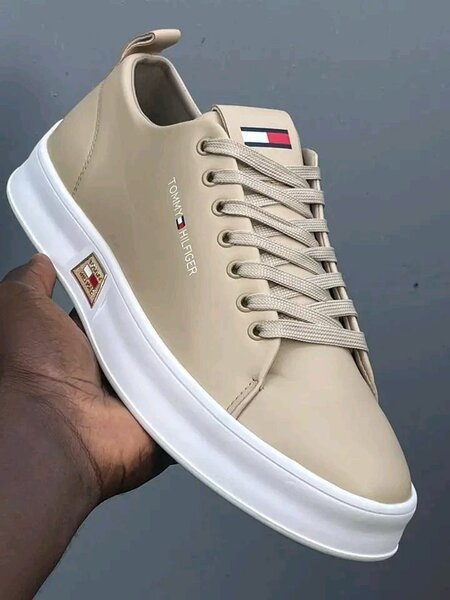 Sneakers beiges tendance