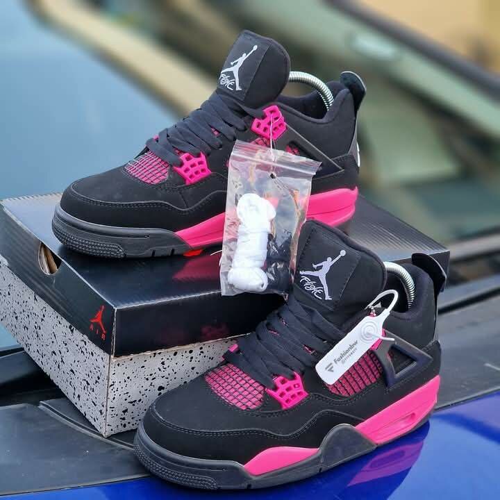 Air Jordan 4