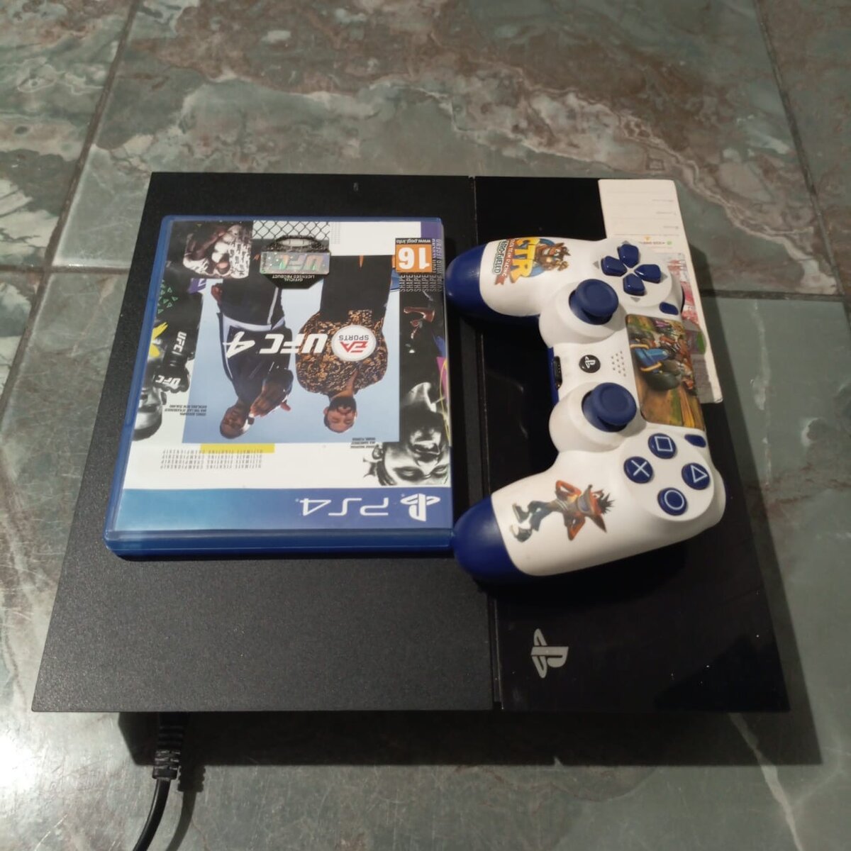 Console PS4 500 Go avec manette