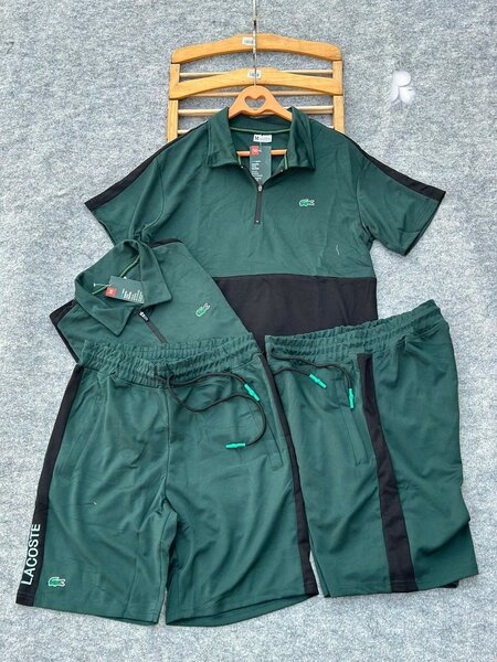 Ensemble sport vert Lacoste