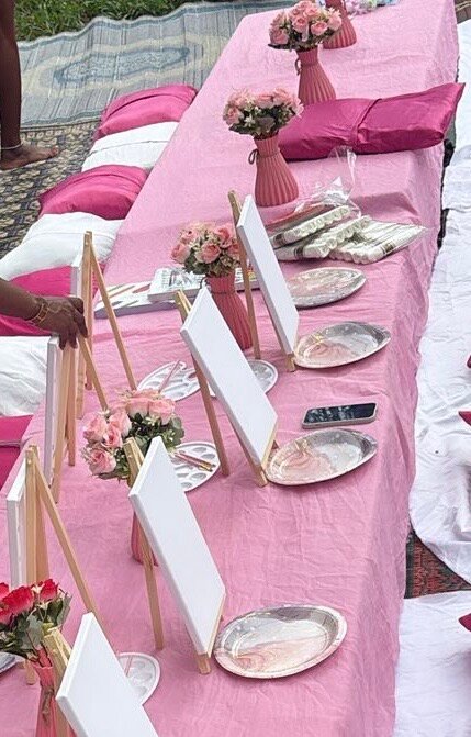 7 Élégant vase floral + roses