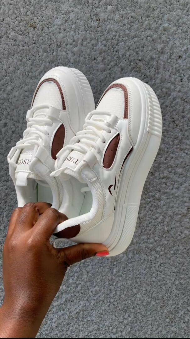 Baskets plateforme blanches tendance