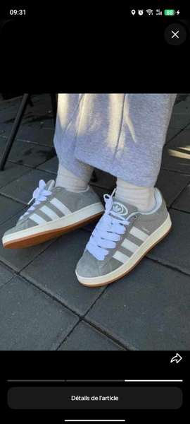 Baskets grises tendance