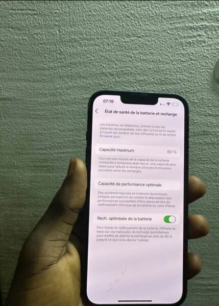 iPhone 128 Go Noir
