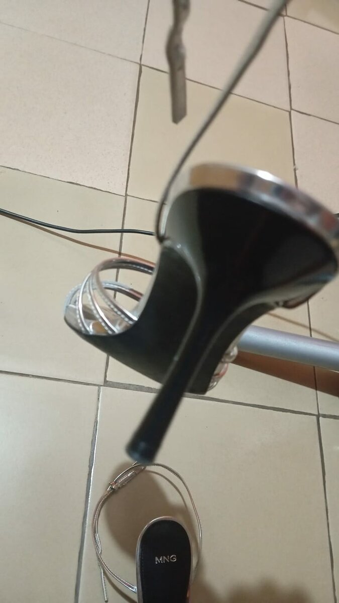 Sandales à talons argentées