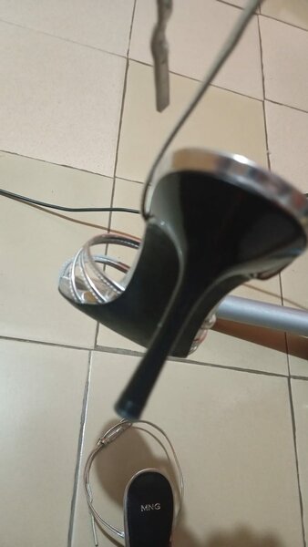 Sandales à talons argentées