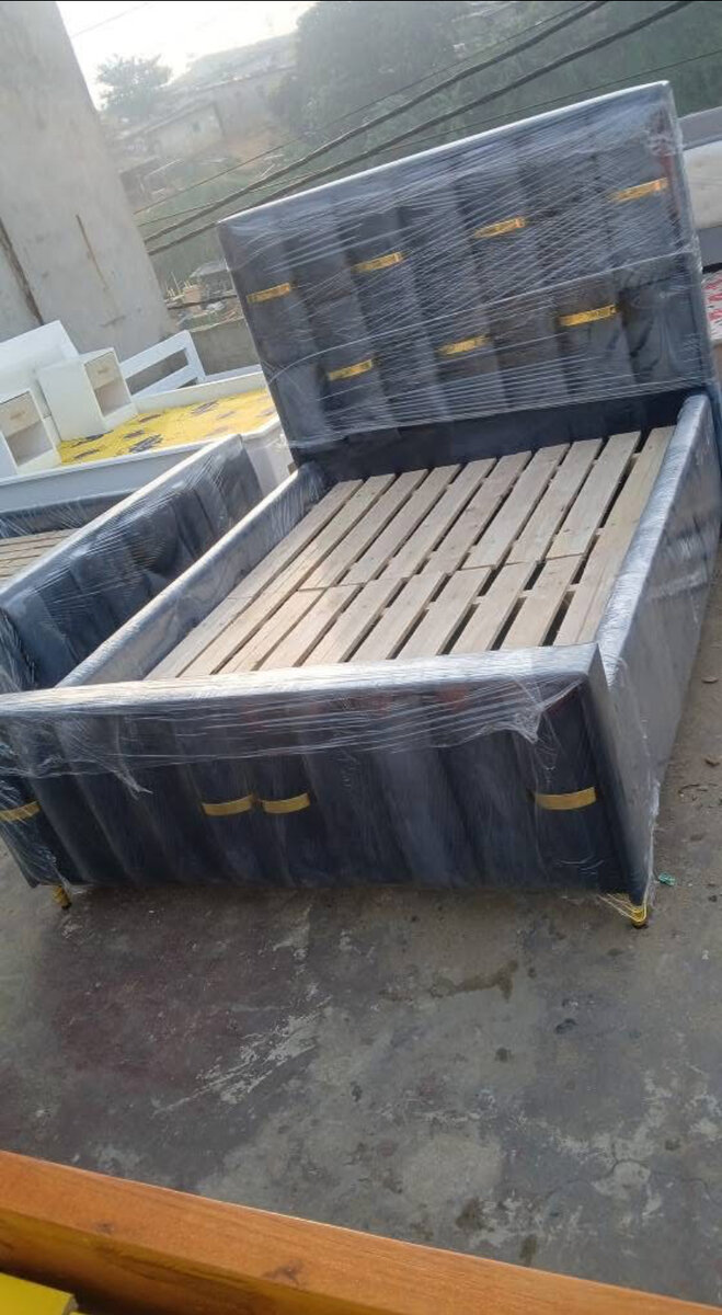 Lit 2 places capitonnées