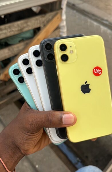 All Kind Of I iPhone's And Android