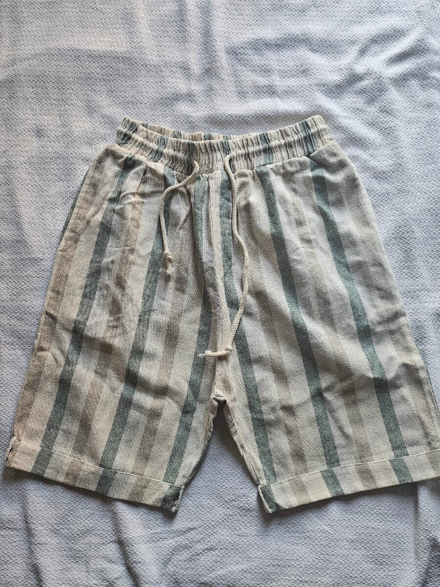Shorts en lin rayés