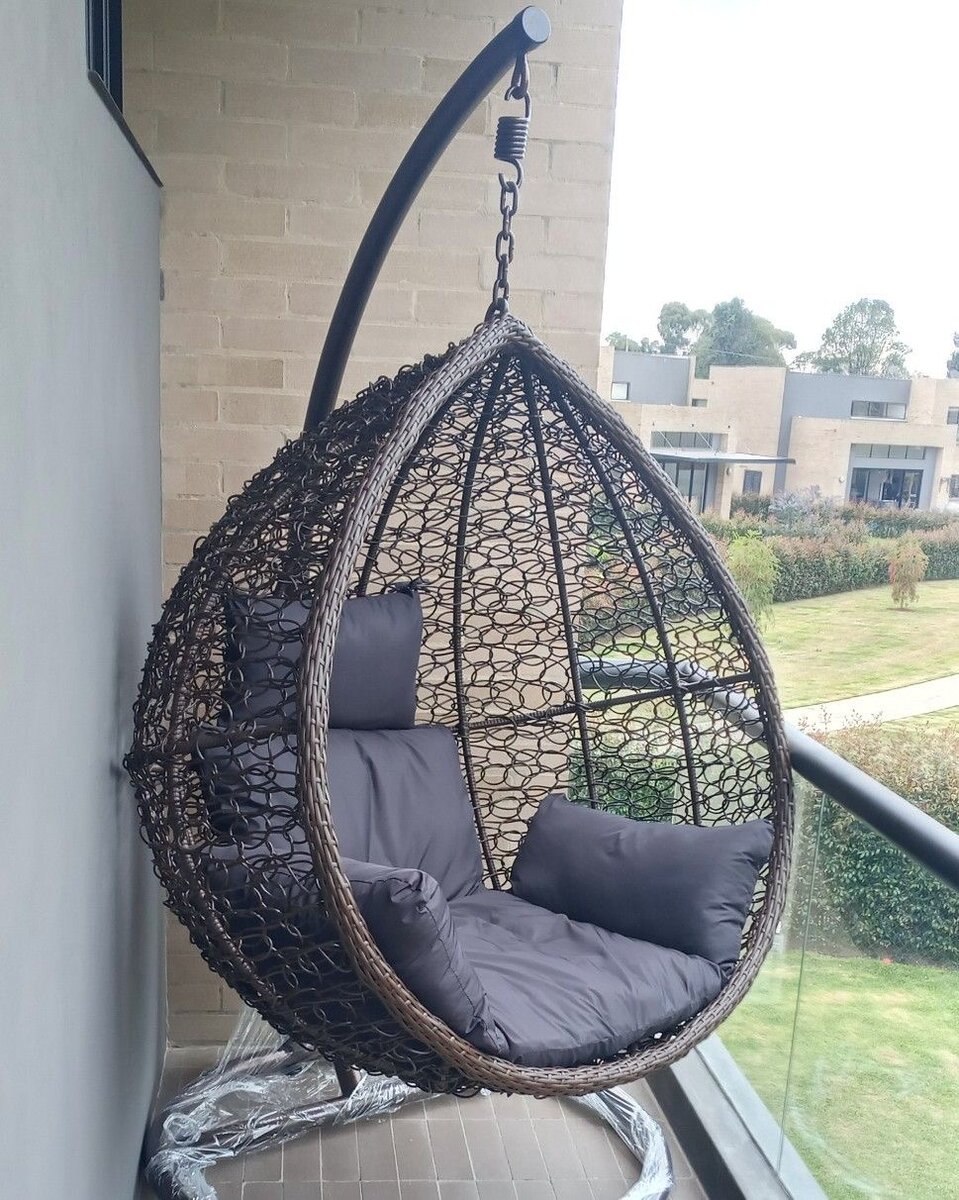 Chaise suspendue élégante