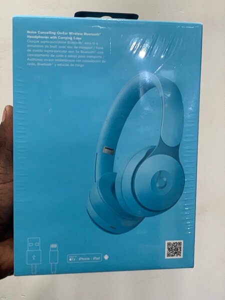 Beats Solo Pro