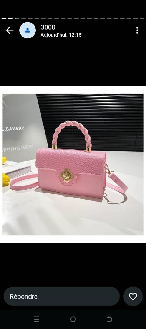 Sac à main élégant rose