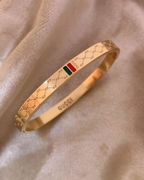 Gucci handcuff