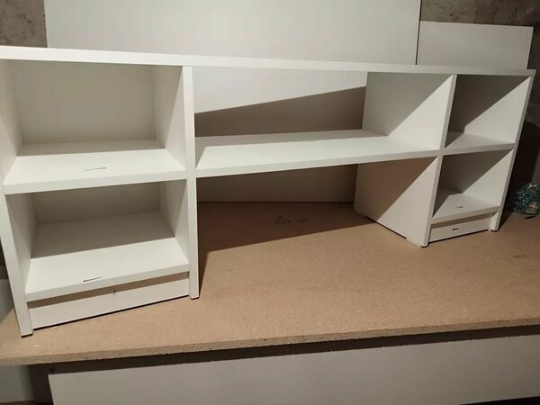 Тумба под ТВ. Размер 120*45*30. Длина высота глубина.