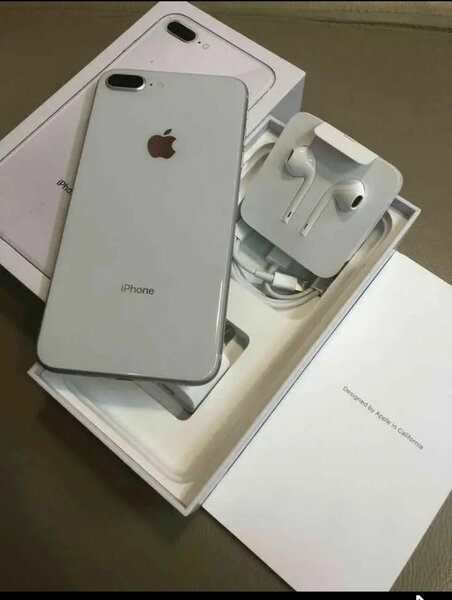 iPhone 8 Plus 64GB Argent
