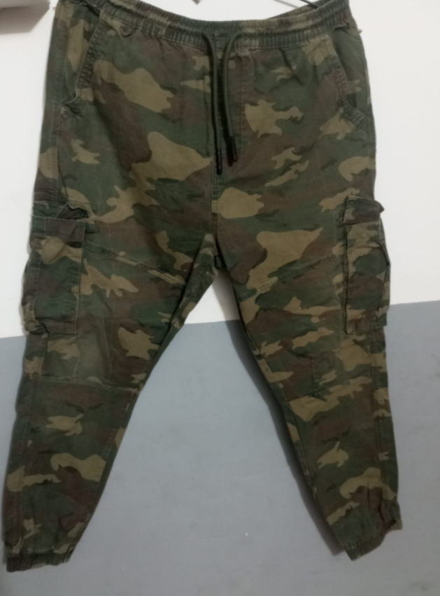 Spécial promo pantalons cargo