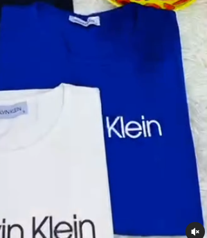 Женская футболка синего цвета