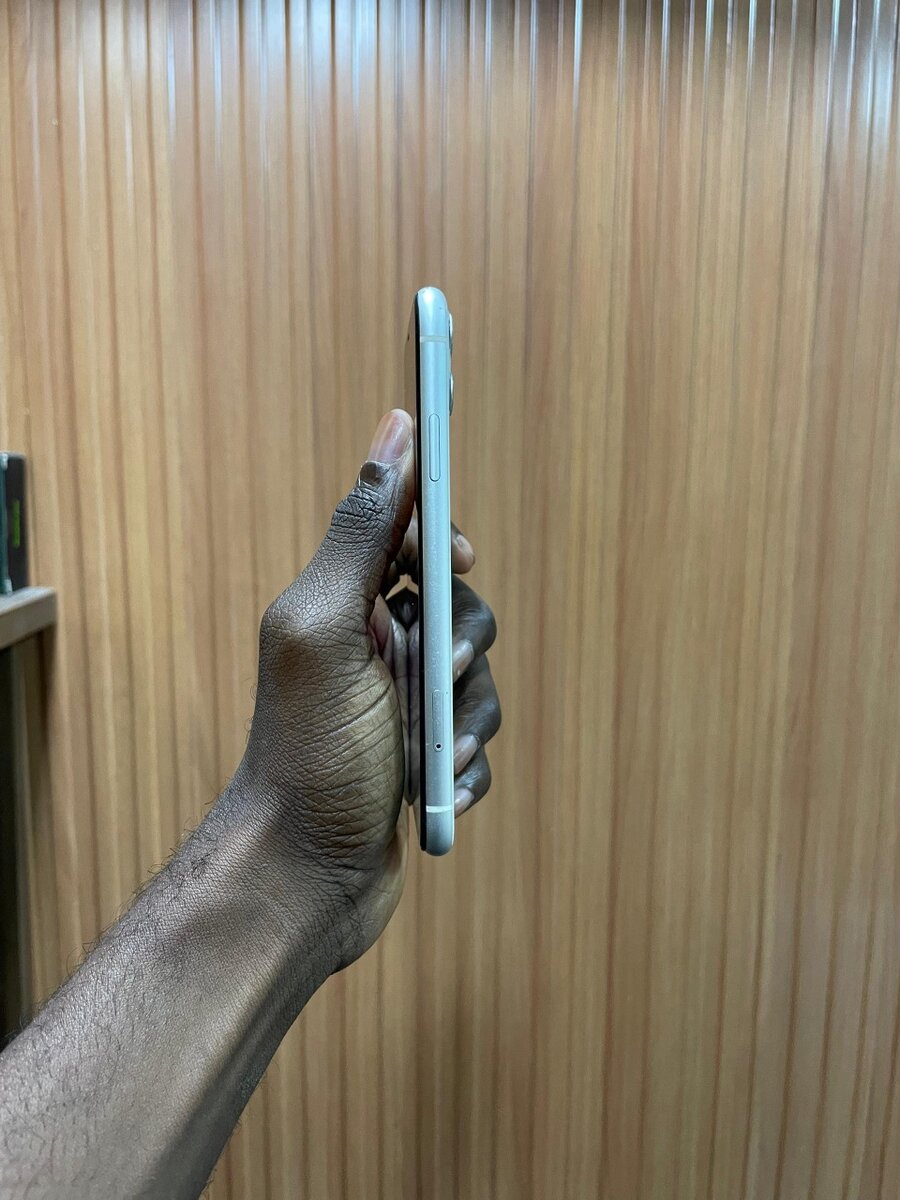 iPhone 11 doccasion tres propre 128giga