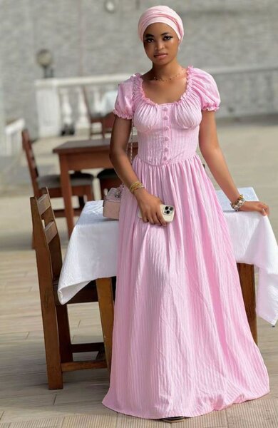 Robe longue rose élégante
