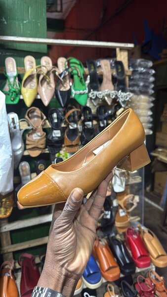 Chaussures à talons carrés élégantes