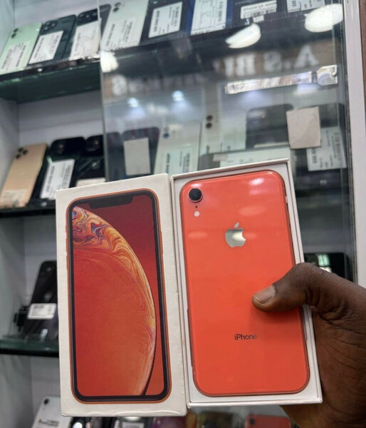 iPhone XR Rouge