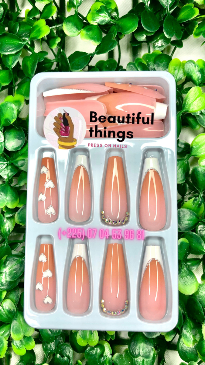 Ongles pressés élégants