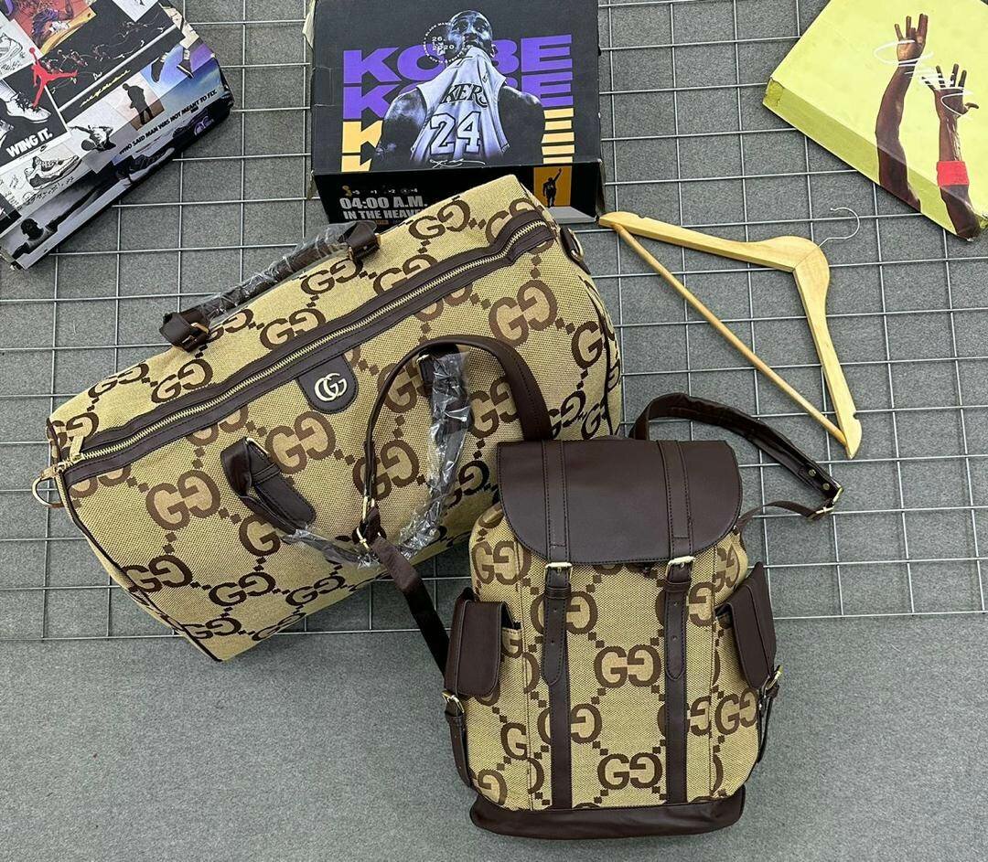 Travel bags set