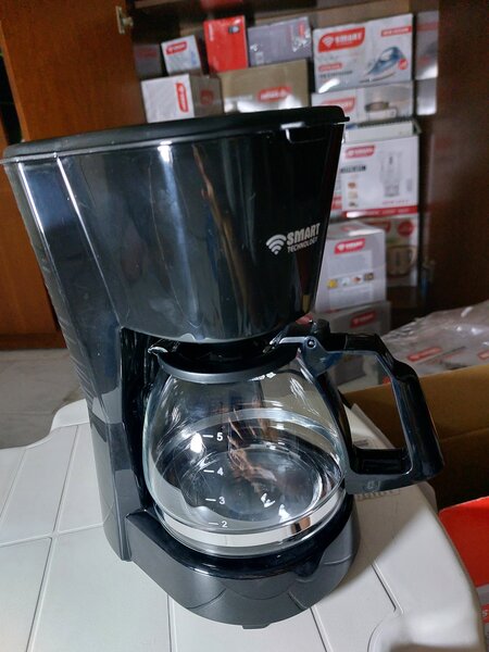 Cafetière filtre moderne 12 tasses