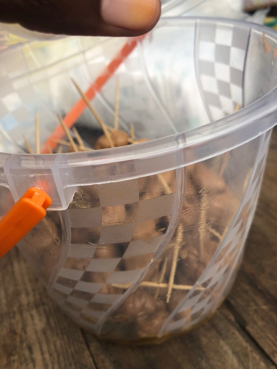 Pruneaux enrobés de caramel