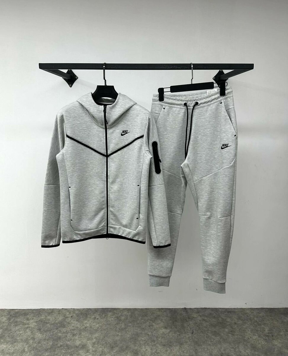 Nike tech fleece
