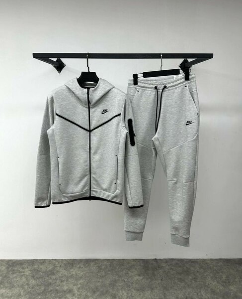 Nike tech fleece