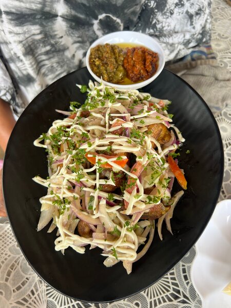 Poulet grillé avec attieke