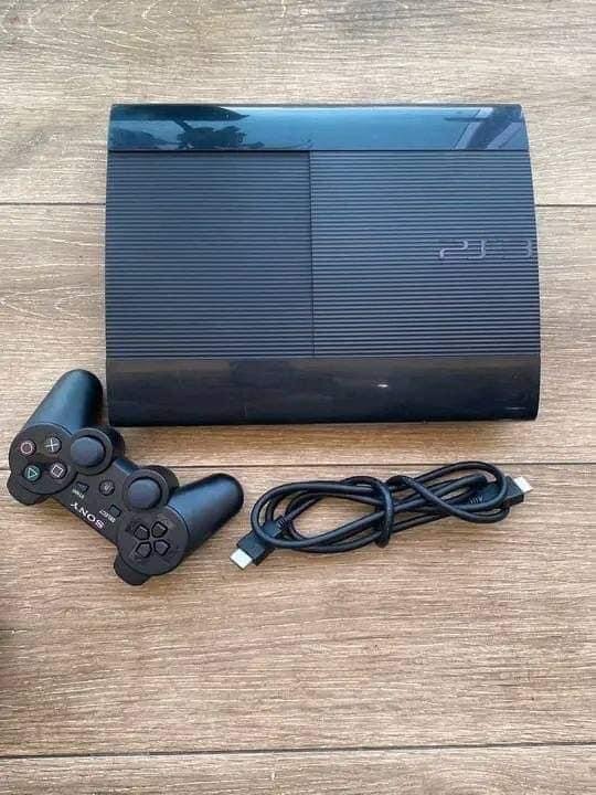 PS3 Ultra Slim propre