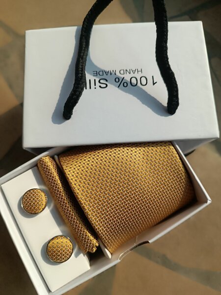 Silk Tie & Cufflinks Set