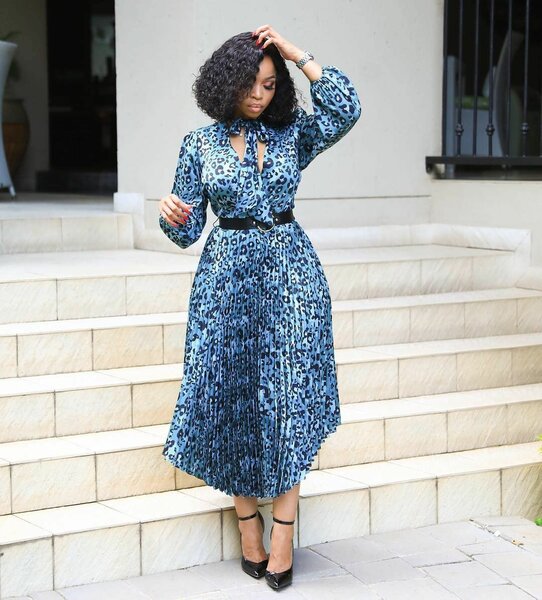 Robe plissée léopard chic