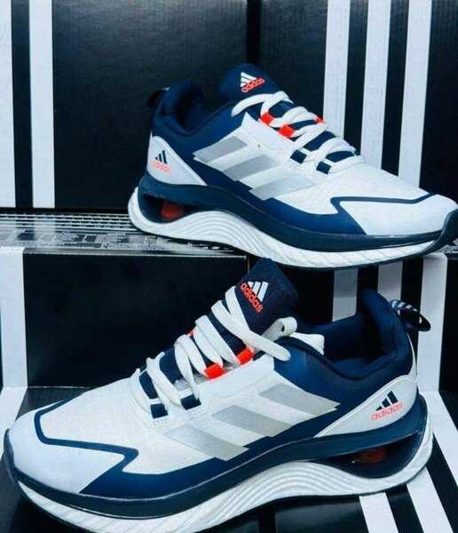 Baskets de course Adidas blanches