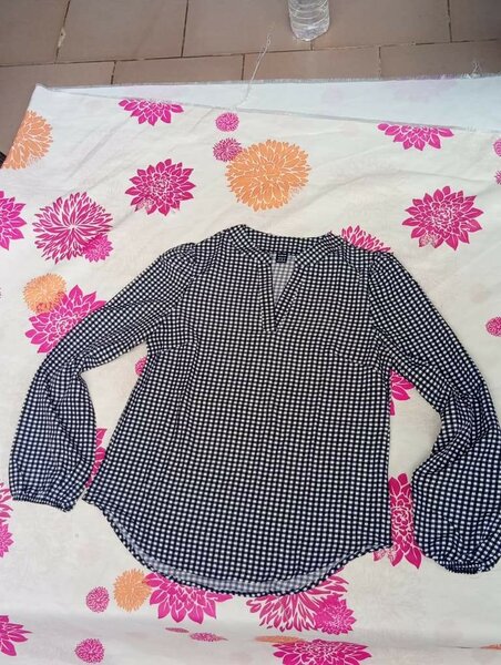 Blouse à carreaux élégante