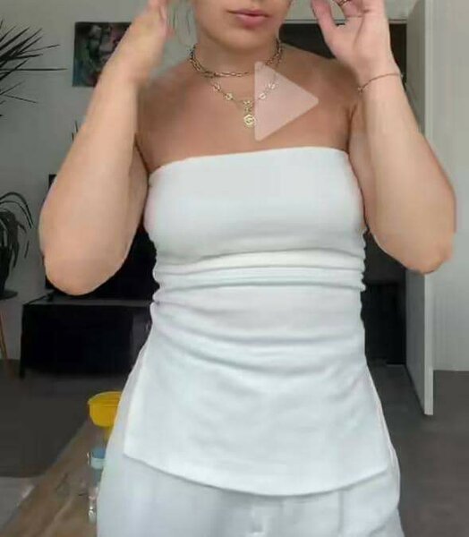 Top chic avec fente a coté