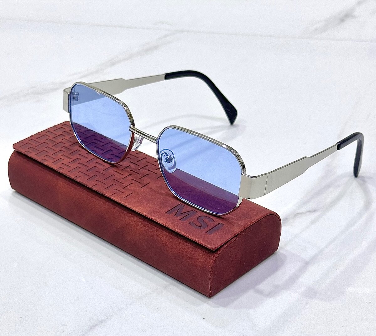 Lunettes de soleil hexagonales