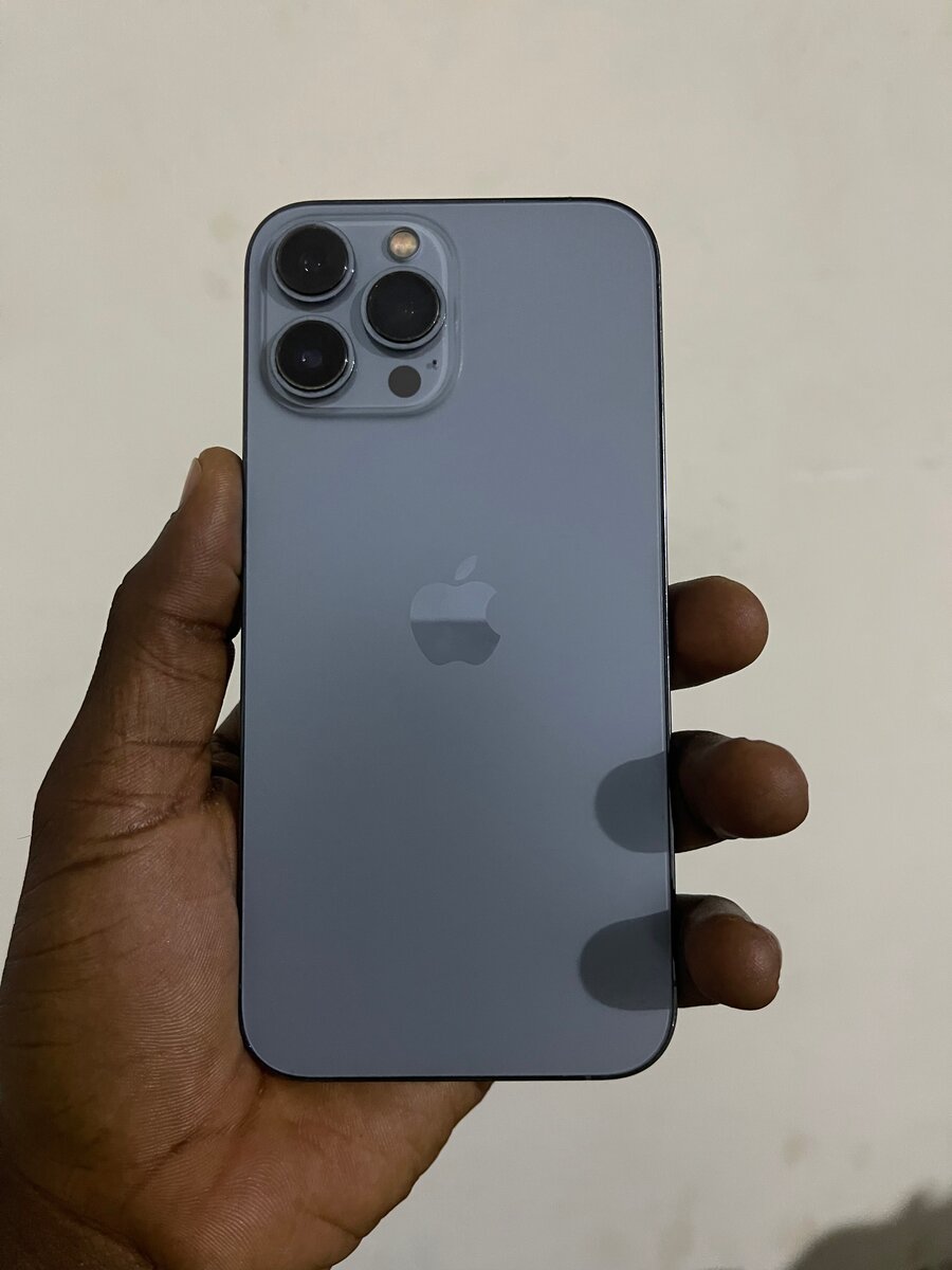 Smartphone avancé, modèle récent