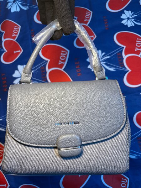 Sac à main élégant en cuir