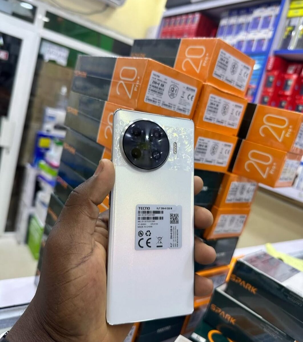 TECNO Spark 20 Pro plus 256GB
