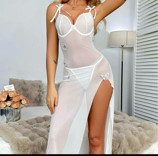 Robe de nuit transparente glamour