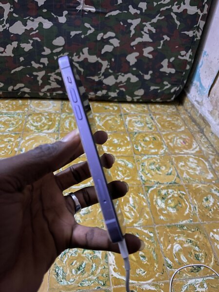 iPhone 12 d'occasion