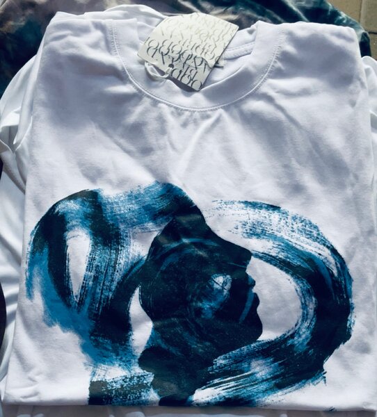 T-shirt à imprimés artistiques